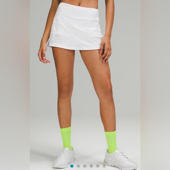 lululemon athletica Dresses & Skirts - Lululemon Pace Rival Skirt White Tennis Women's Size 8 W8A84R L